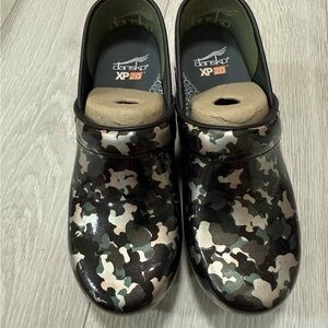 Dansko Camo Women's Shoes